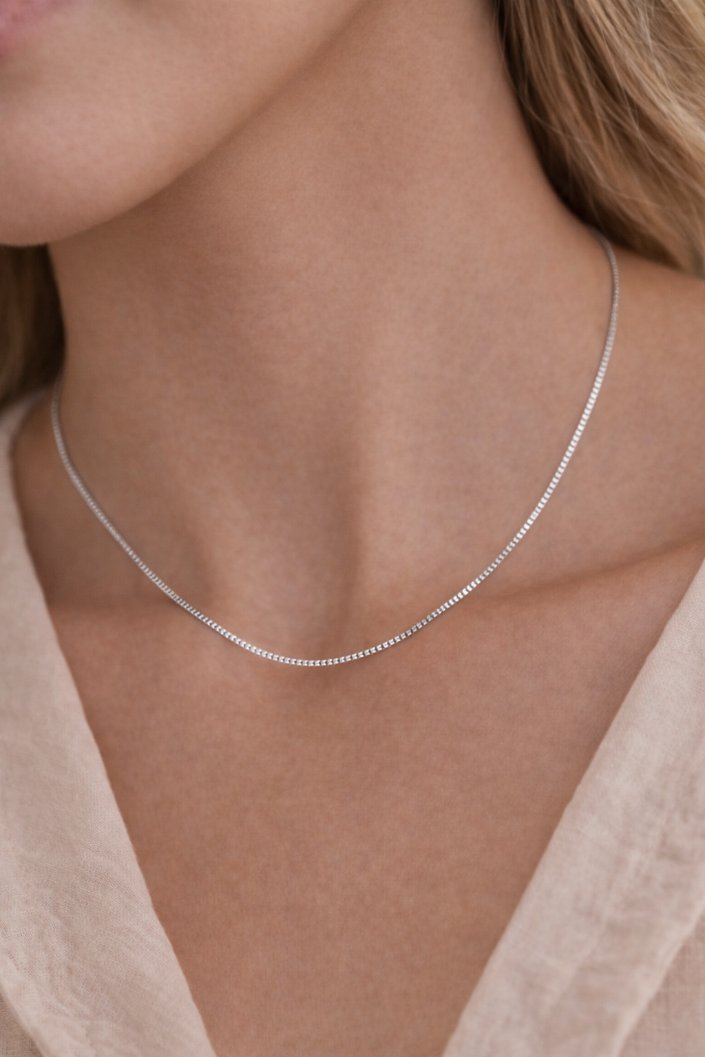 Woman's Box Chain Necklace Silver I ARTSY SILVER