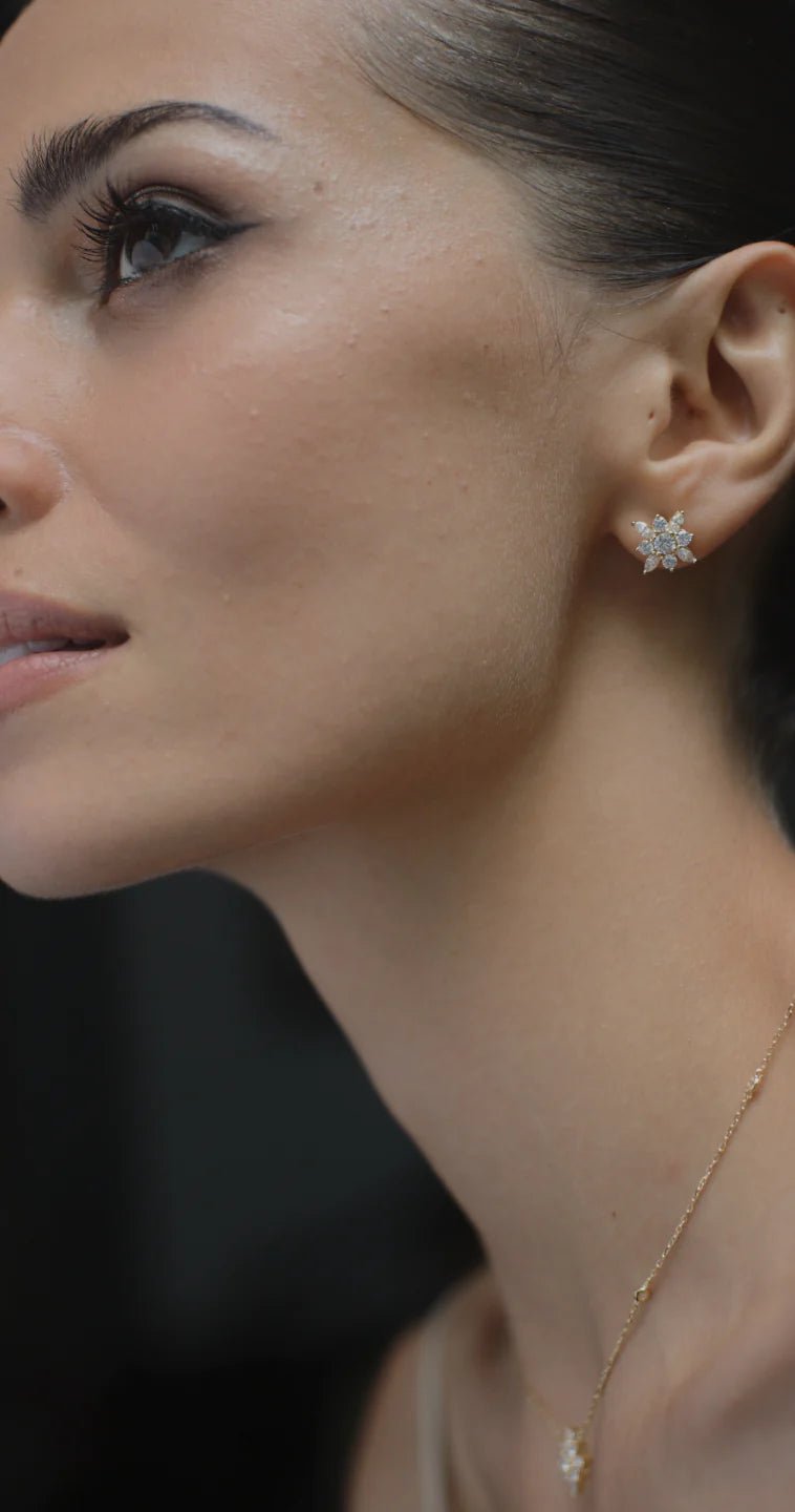 Snow Flower Zircon Stud Earring Gold plating - ARTSY SILVER