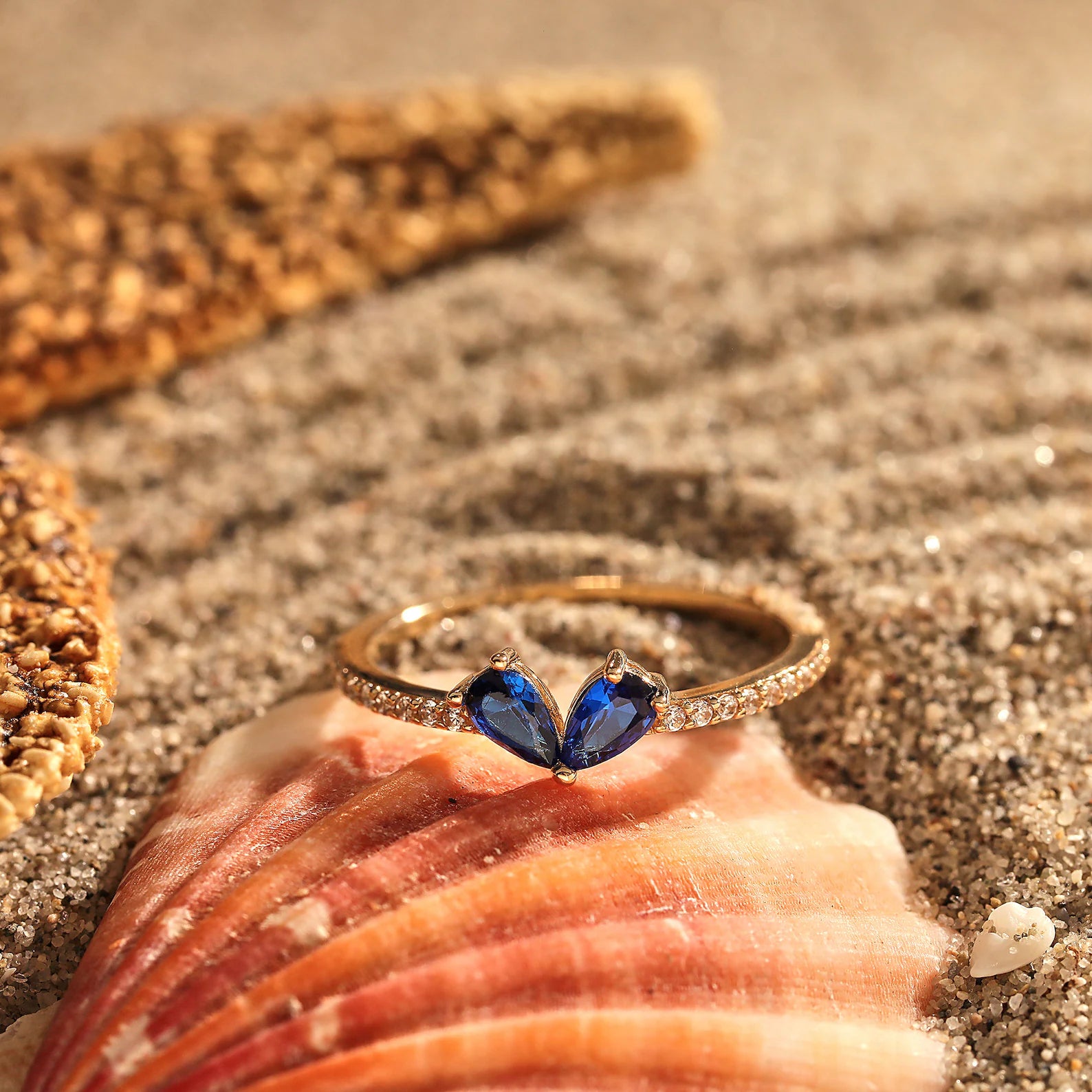 Sweet Kiss Sapphire Heart Ring - ARTSY SILVER