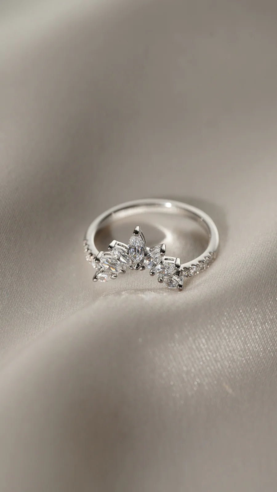 Venice Zircon Silver Ring - ARTSY SILVER