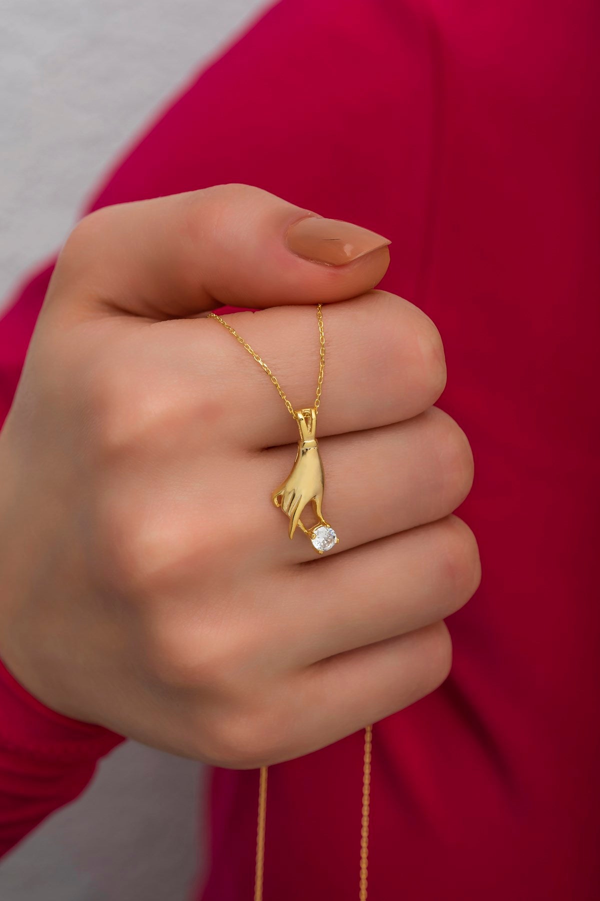 Zircon Stone Detail Hand Necklace