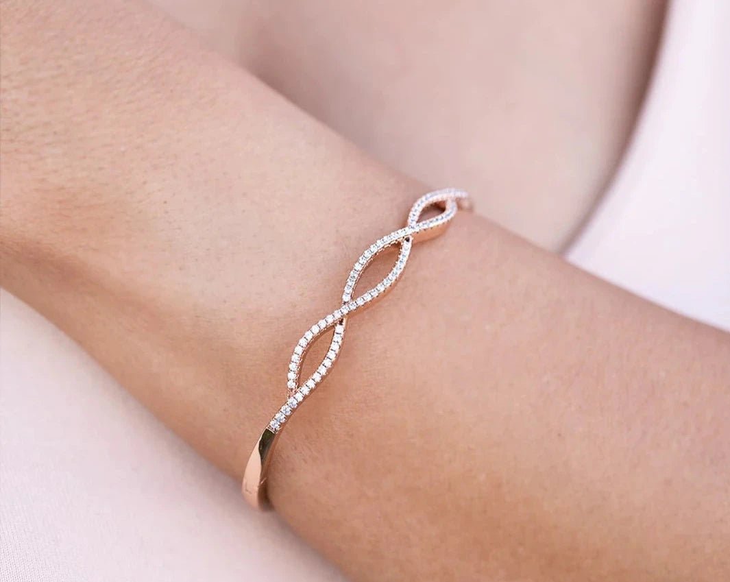 Zircon Stone Interlocking Bangle - ARTSY SILVER