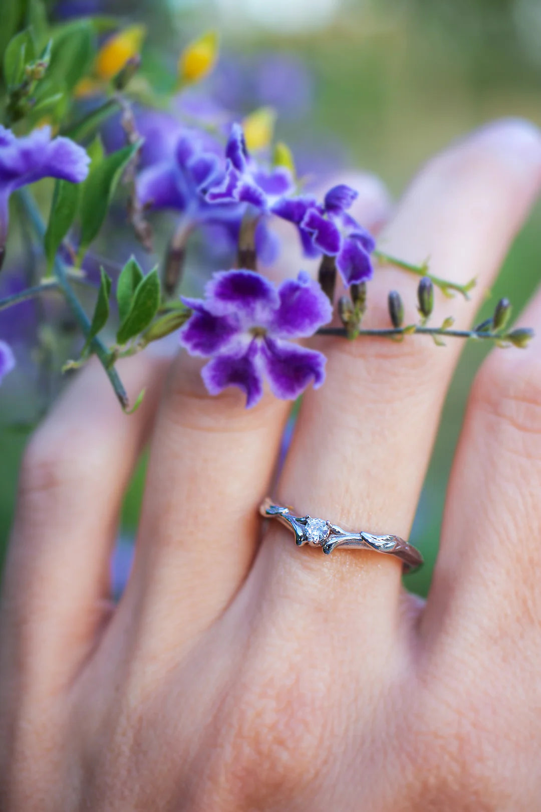 Zircon Stone Leaves Band