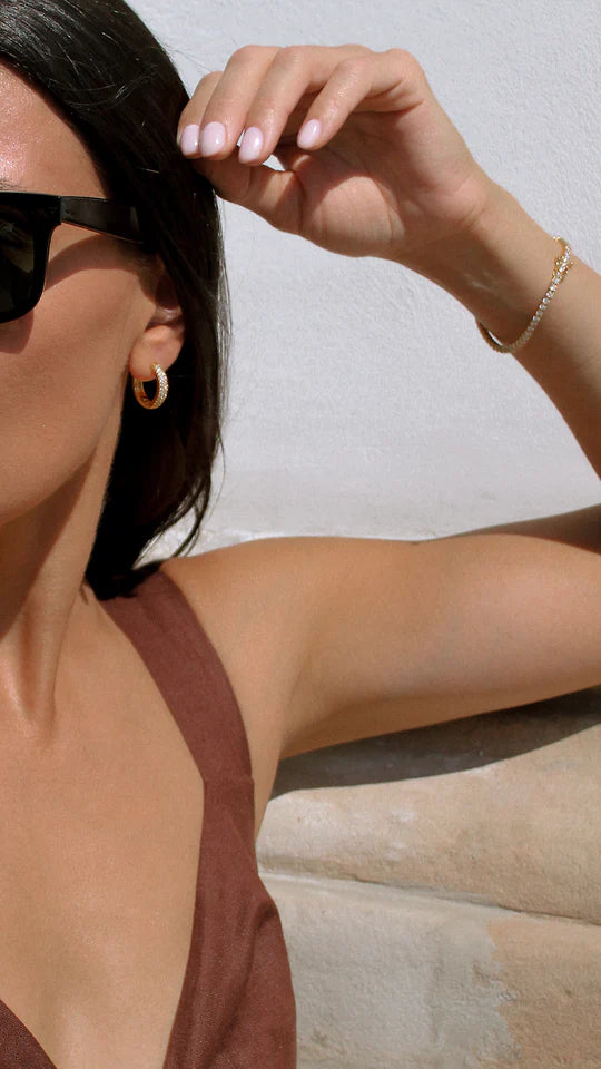 Zircon Cutie Huggie Gold Plating Earrings