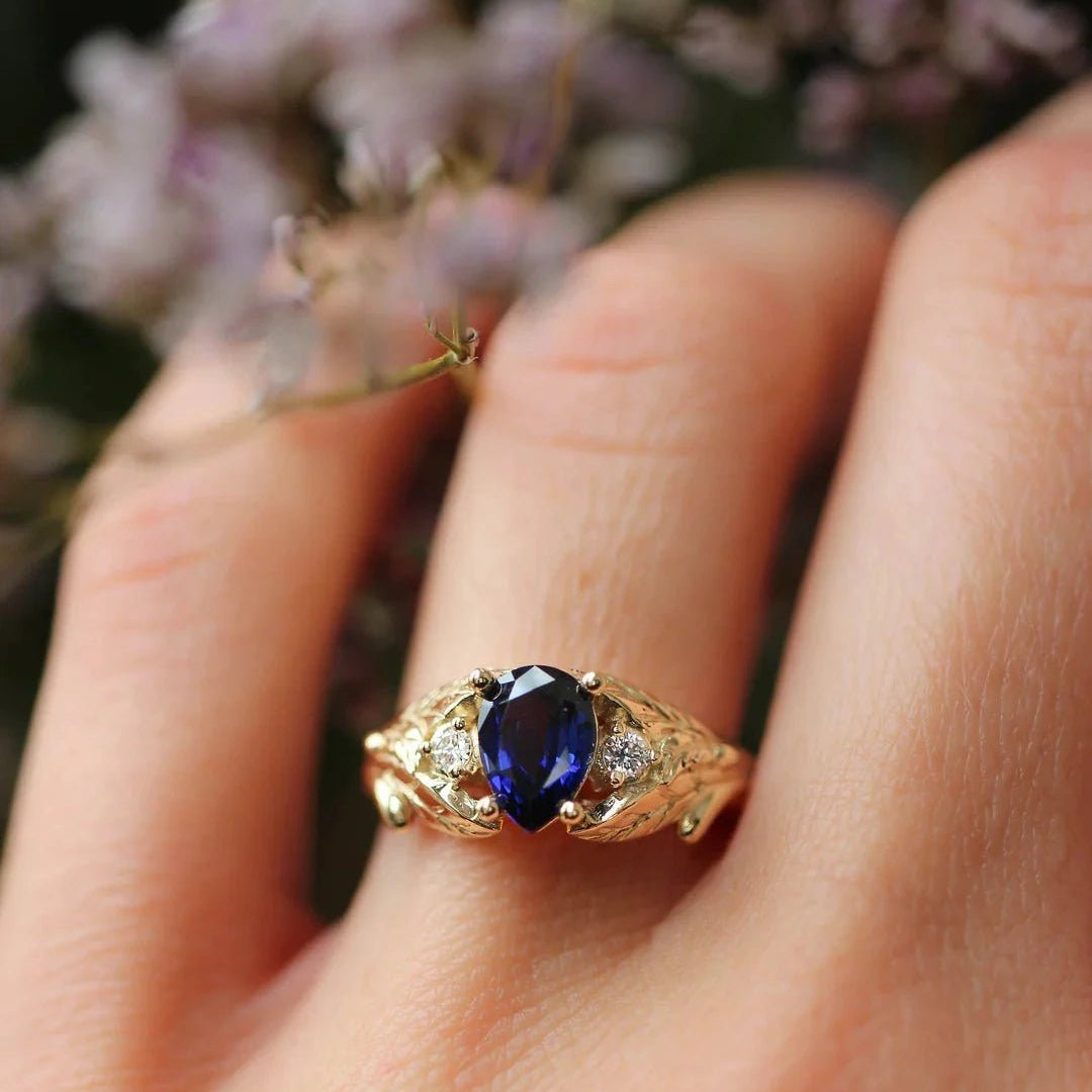 Blue Sapphire Leaves Ring - ARTSY SILVER