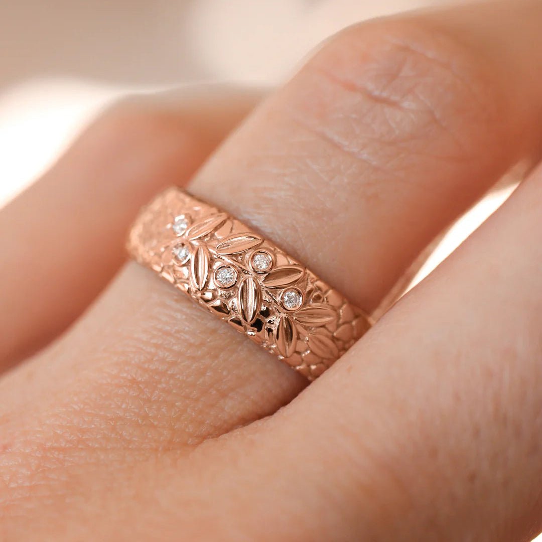 Boundless Love Wedding Band - ARTSY SILVER