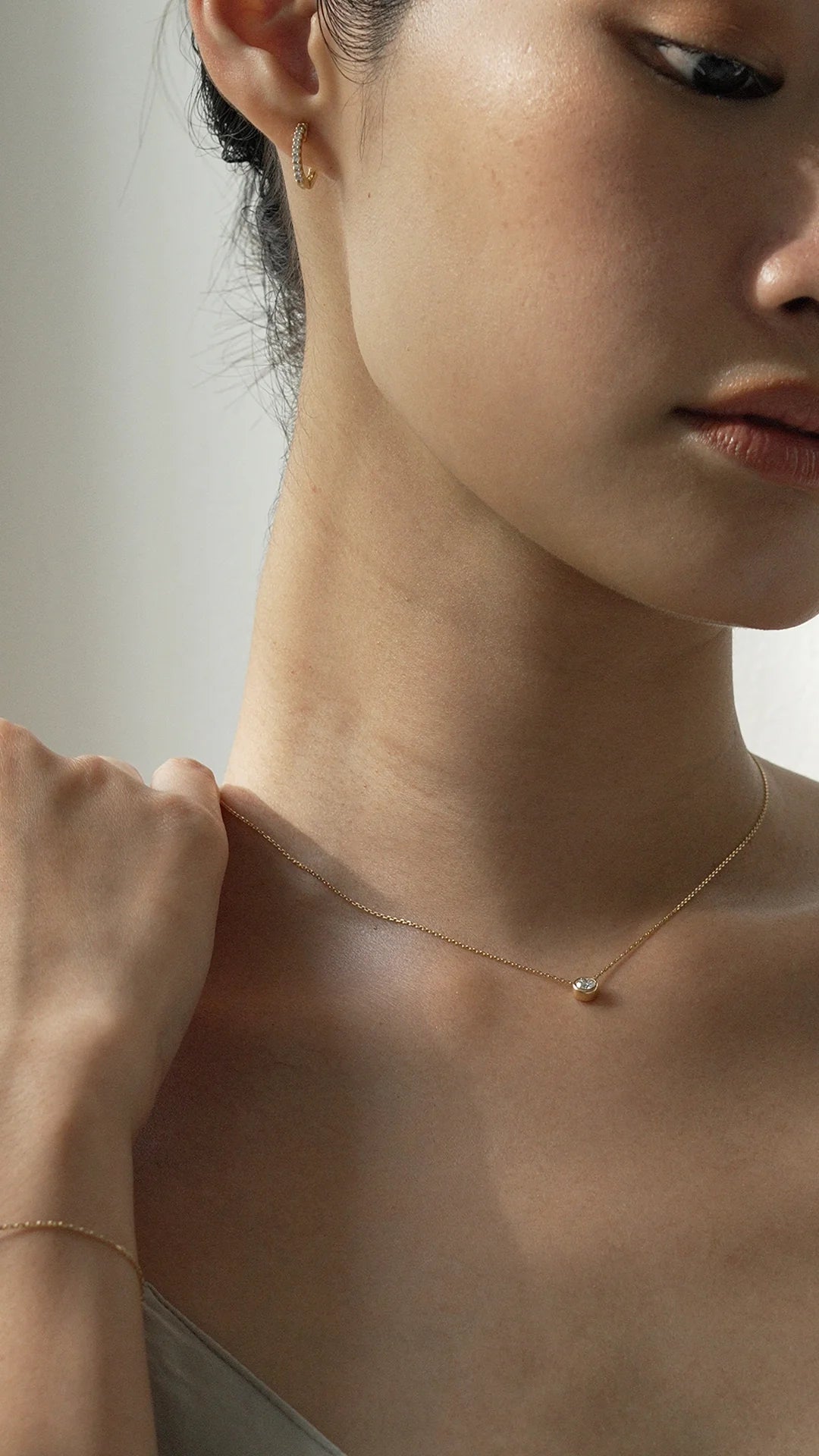 Classic Round Zircon Necklace - ARTSY SILVER