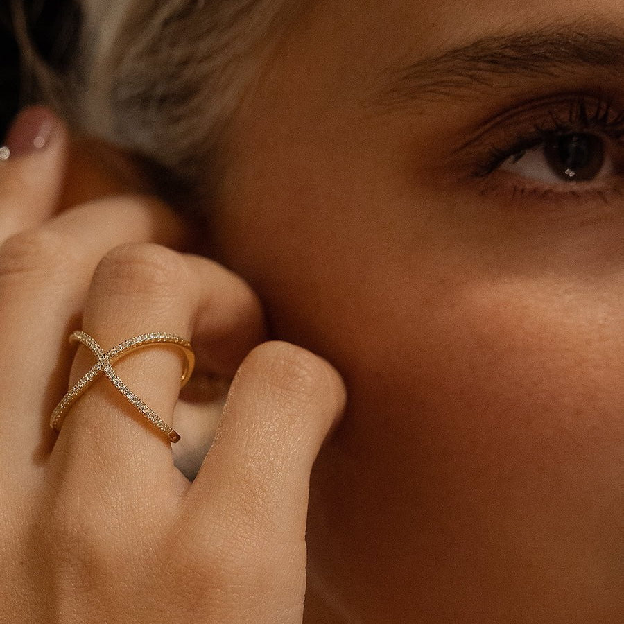 Anna Bavlova Zircon Gold Plated Ring - ARTSY SILVER