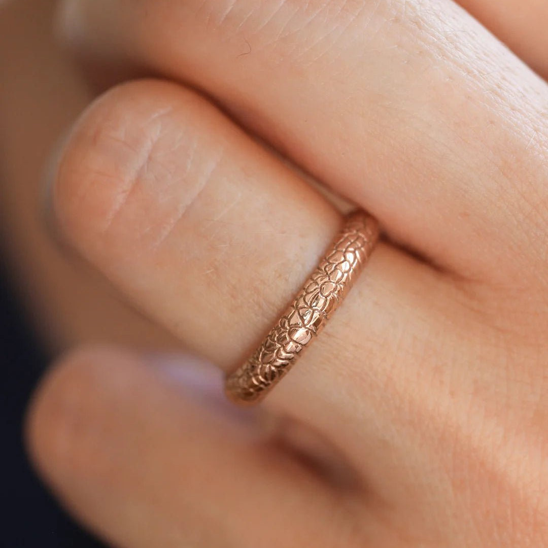 Daenerys Wedding Band - ARTSY SILVER