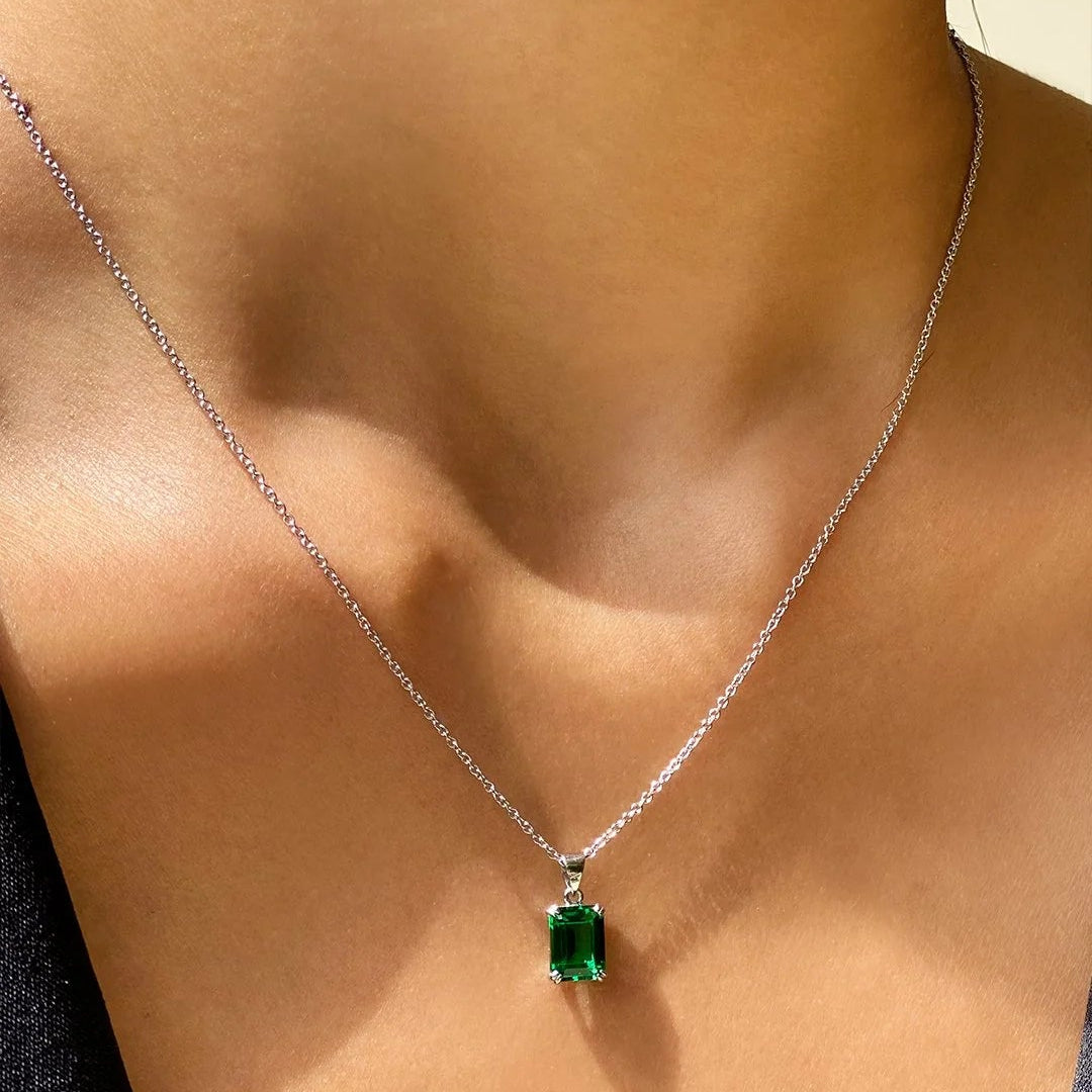 Green Glow Emerald Necklace - ARTSY SILVER