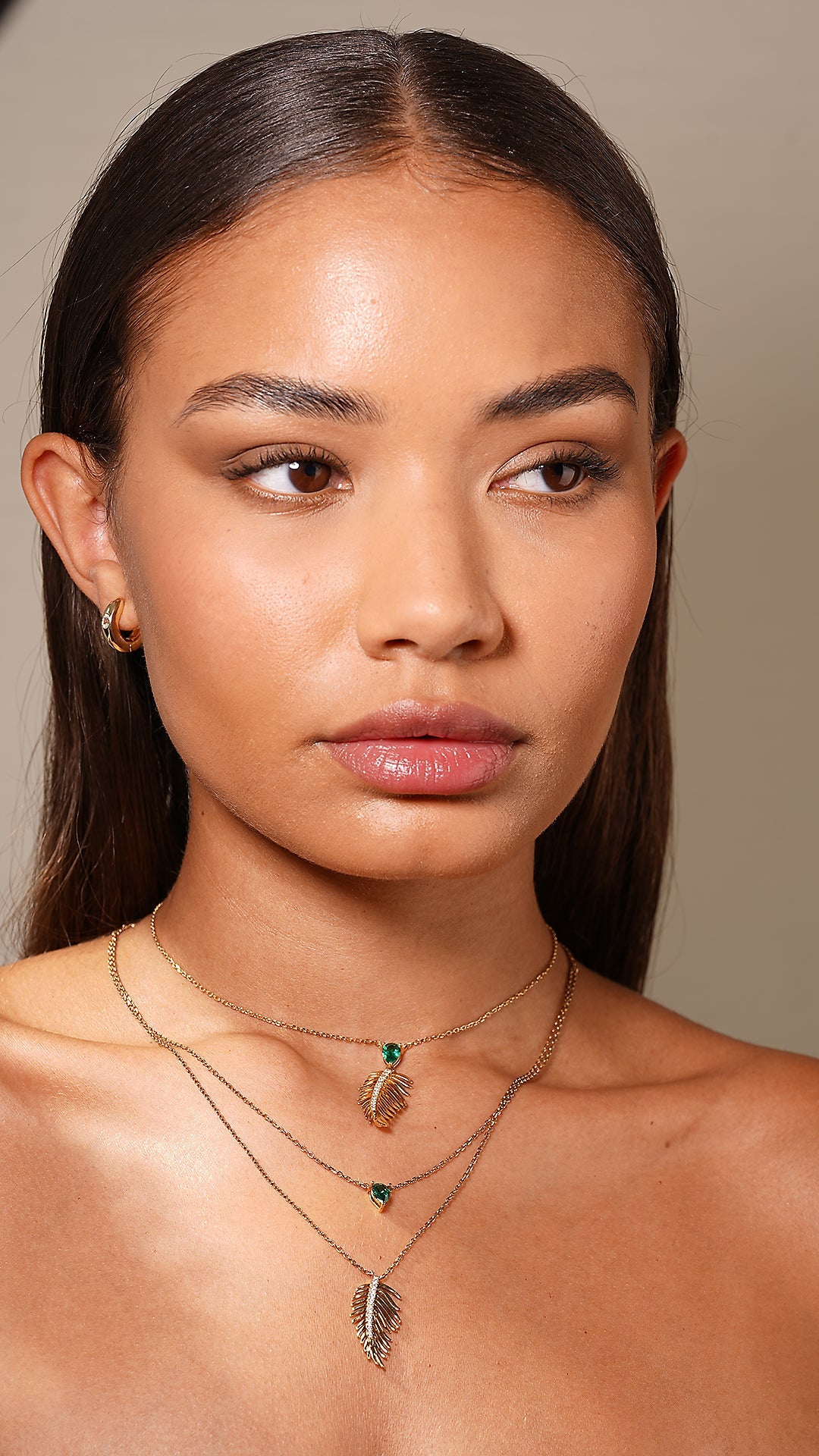 Bali Emerald Stone Necklace - ARTSY SILVER