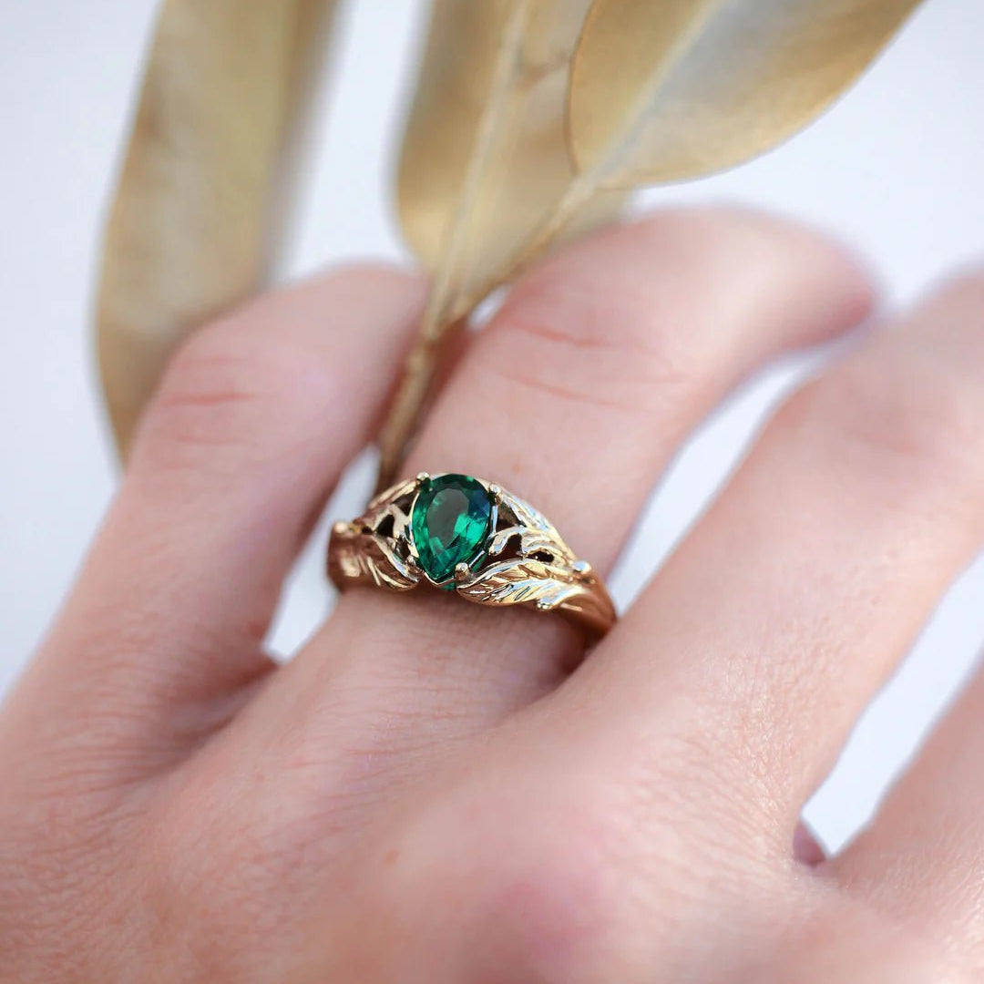 Emerald Stone Pear Cut Ring - ARTSY SILVER