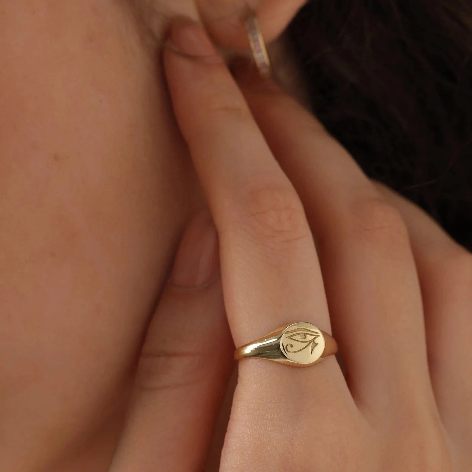 Eye Of Horus Signet Ring - ARTSY SILVER