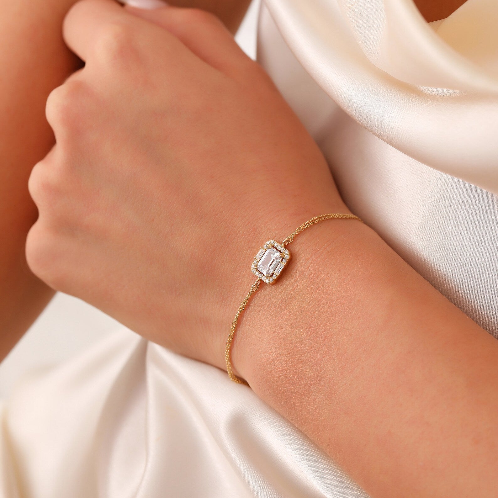 Glam Queen Zircon Bracelet - ARTSY SILVER