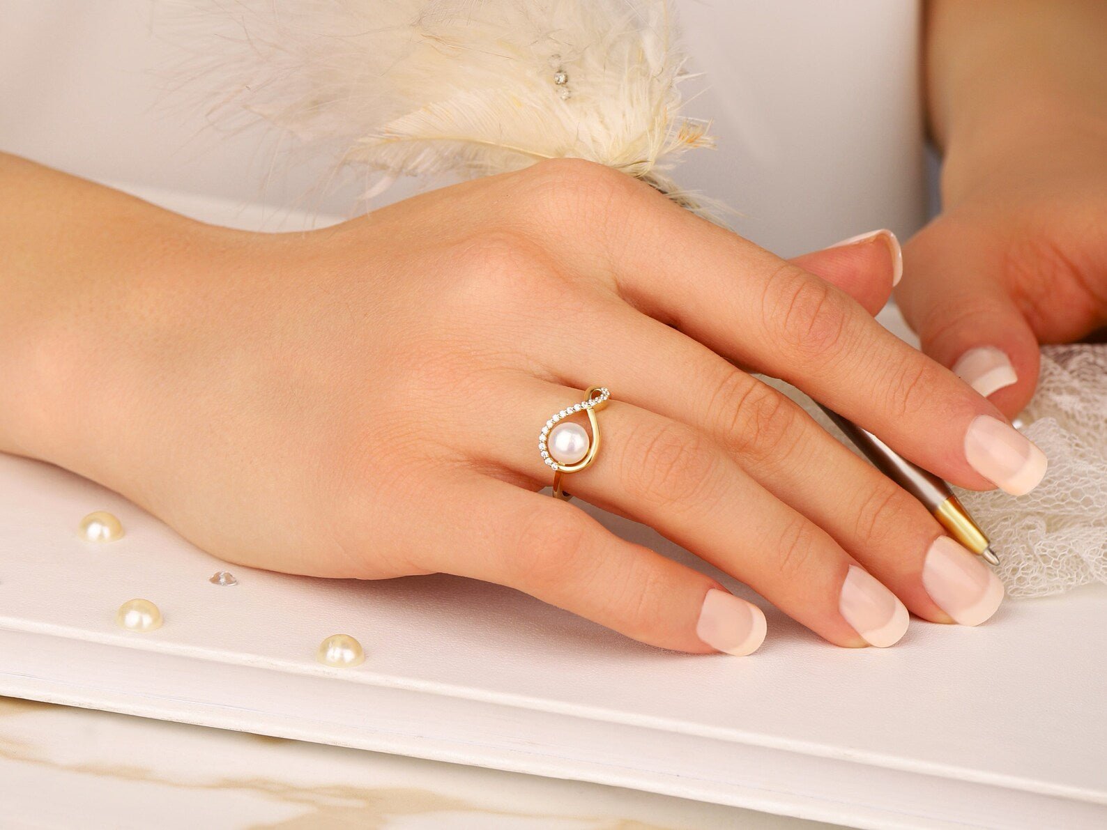 Infinity Pearl Ring - ARTSY SILVER