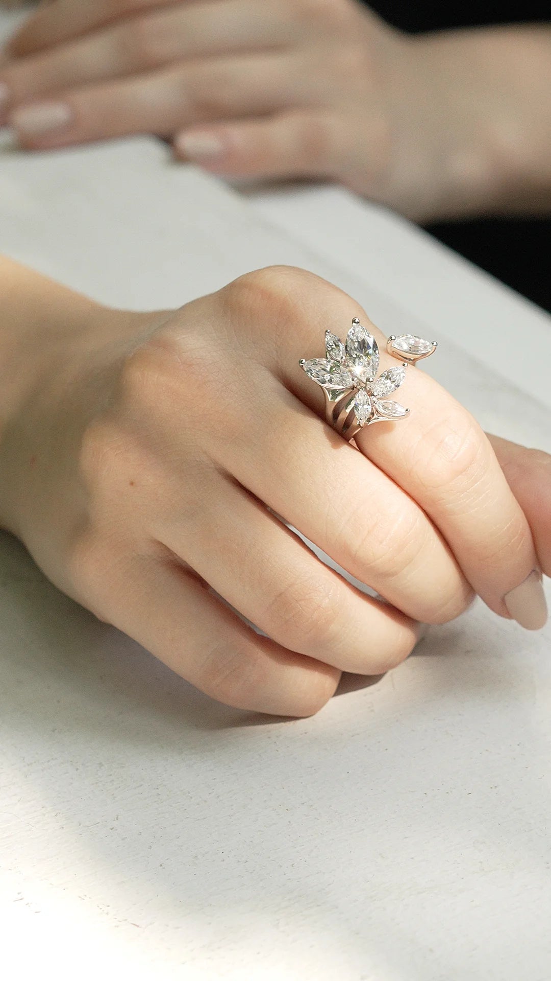 La Bella Silver Zircon Ring - ARTSY SILVER