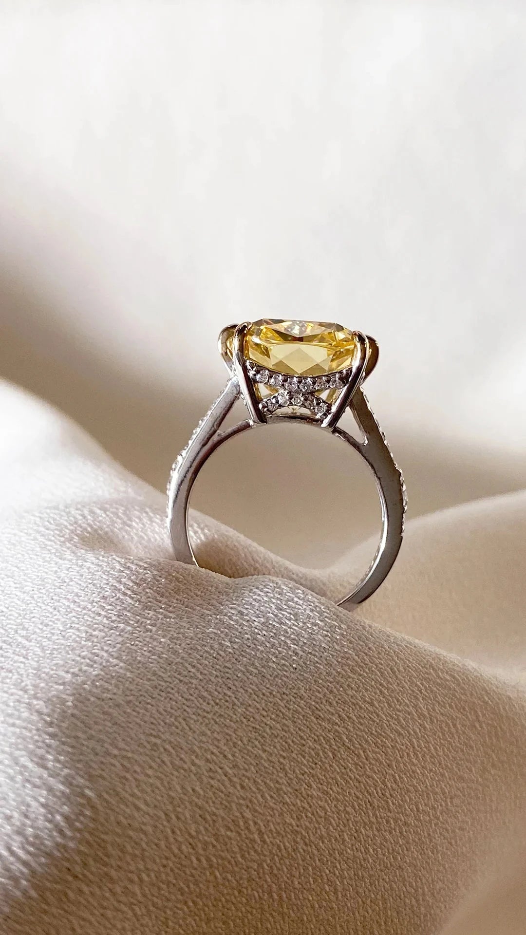 Lemonade Yellow Zircon Ring - ARTSY SILVER