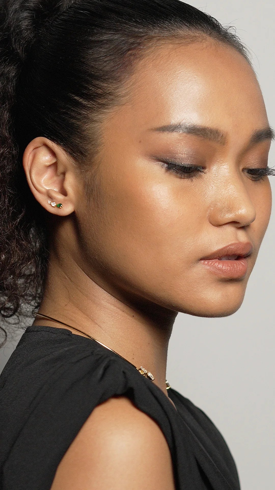 Mix Stones Ear Climber