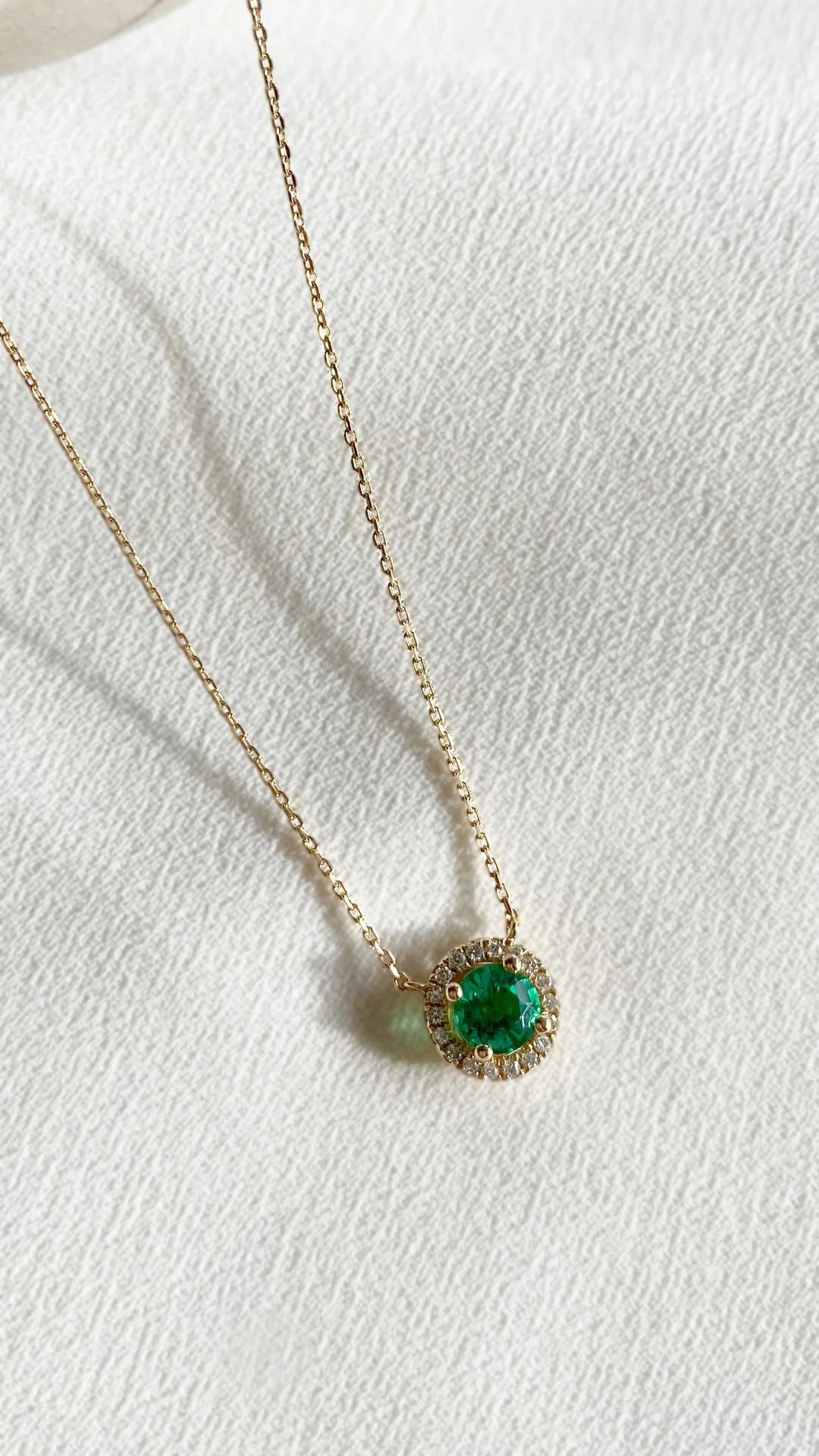 Royal Vibes Emerald Necklace