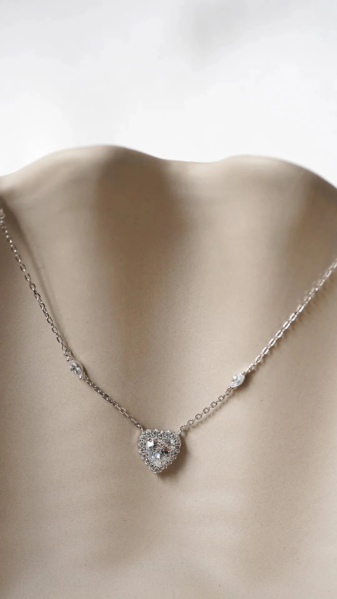 Sweetheart Zircon Silver Necklace - ARTSY SILVER
