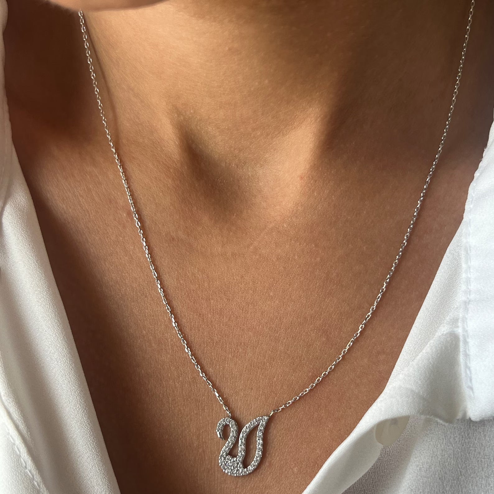 Swan Silver Necklace - ARTSY SILVER