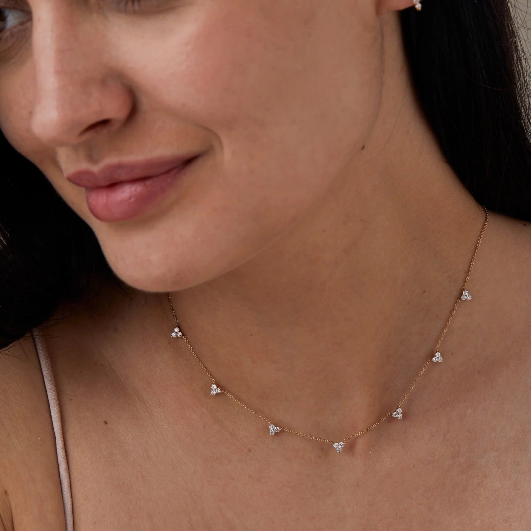 Tiny Three Stones Zircon Necklace - ARTSY SILVER