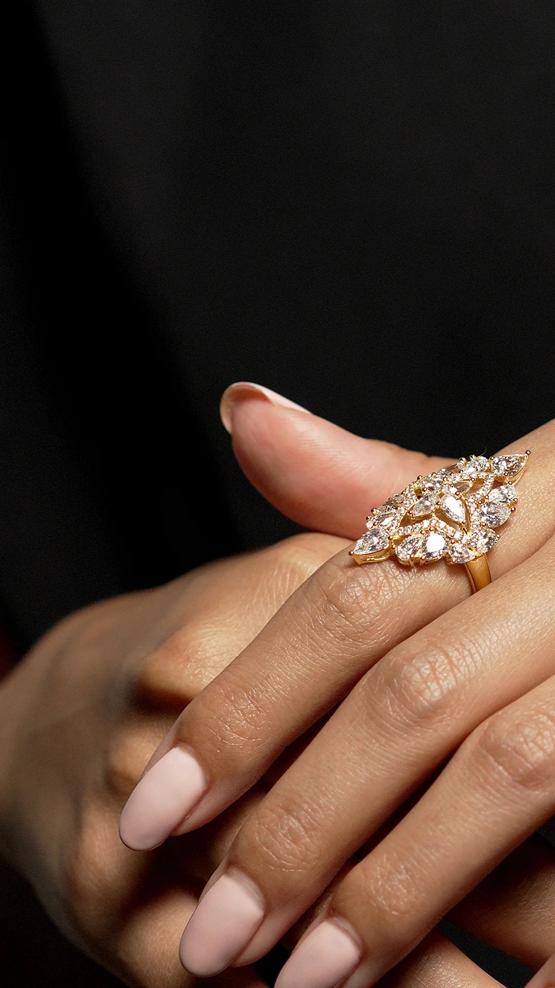 UNIQUE ZIRCON STONE RING GOLD PLATING