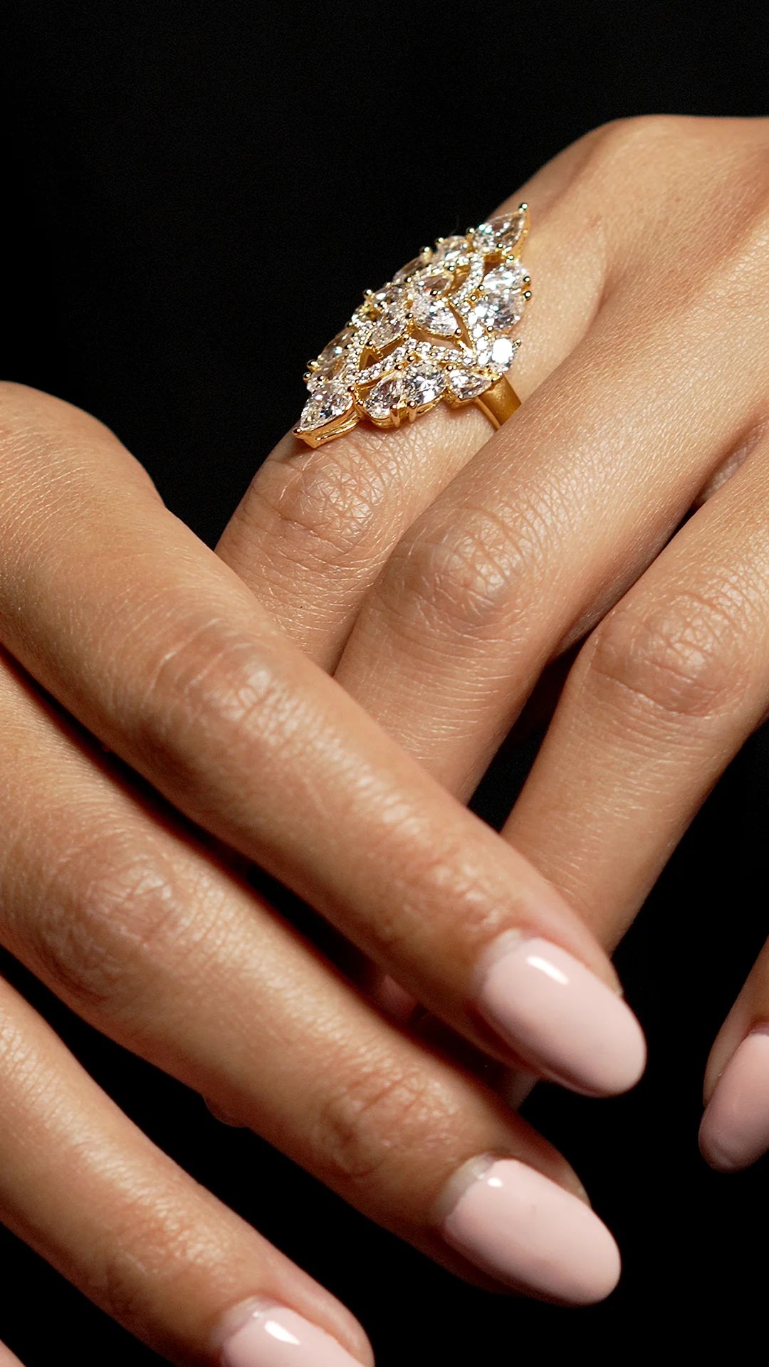 UNIQUE ZIRCON STONE RING GOLD PLATING