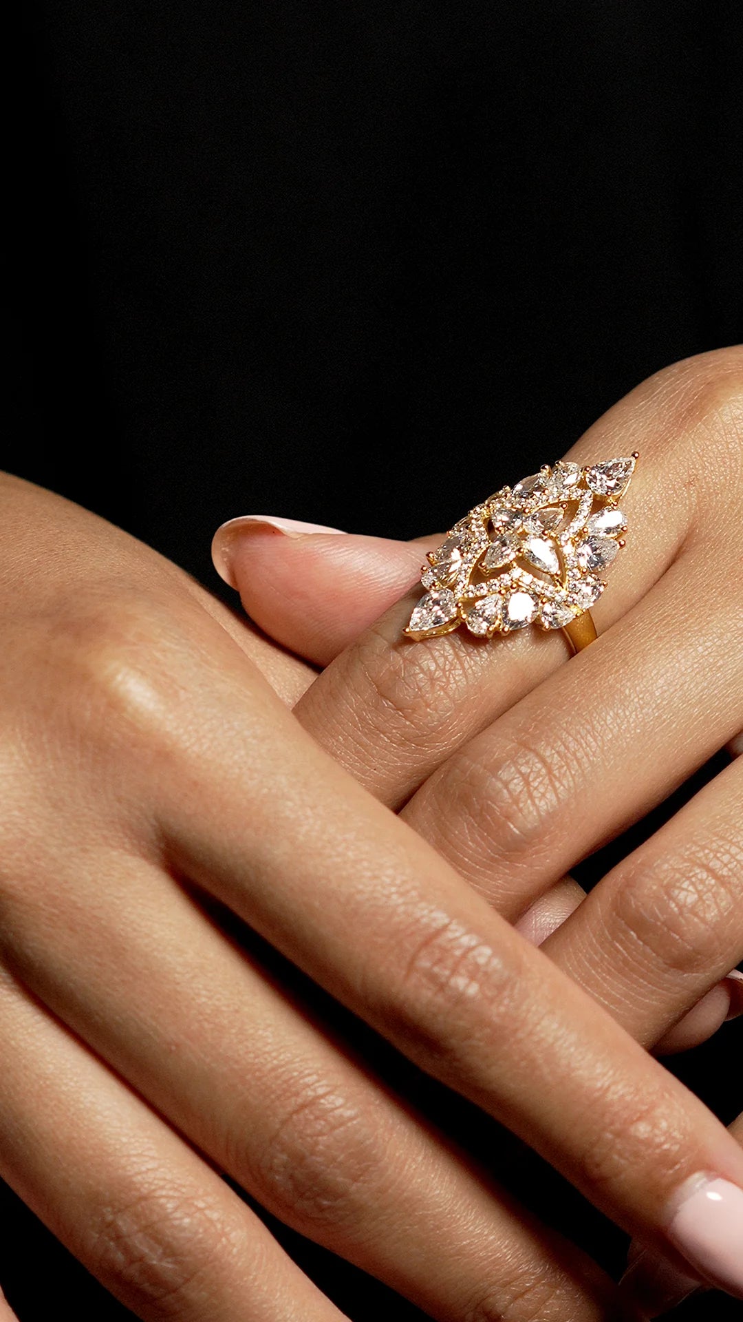 UNIQUE ZIRCON STONE RING GOLD PLATING