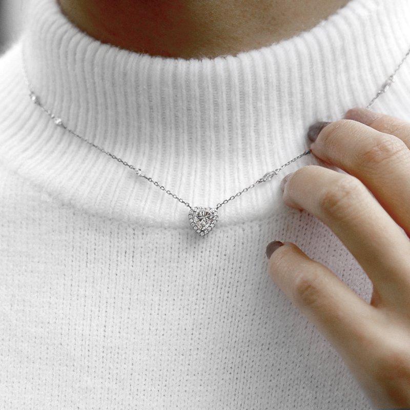 Sweetheart Zircon Silver Necklace - ARTSY SILVER