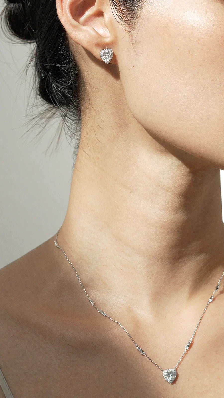 Sweetheart Zircon Silver Necklace - ARTSY SILVER