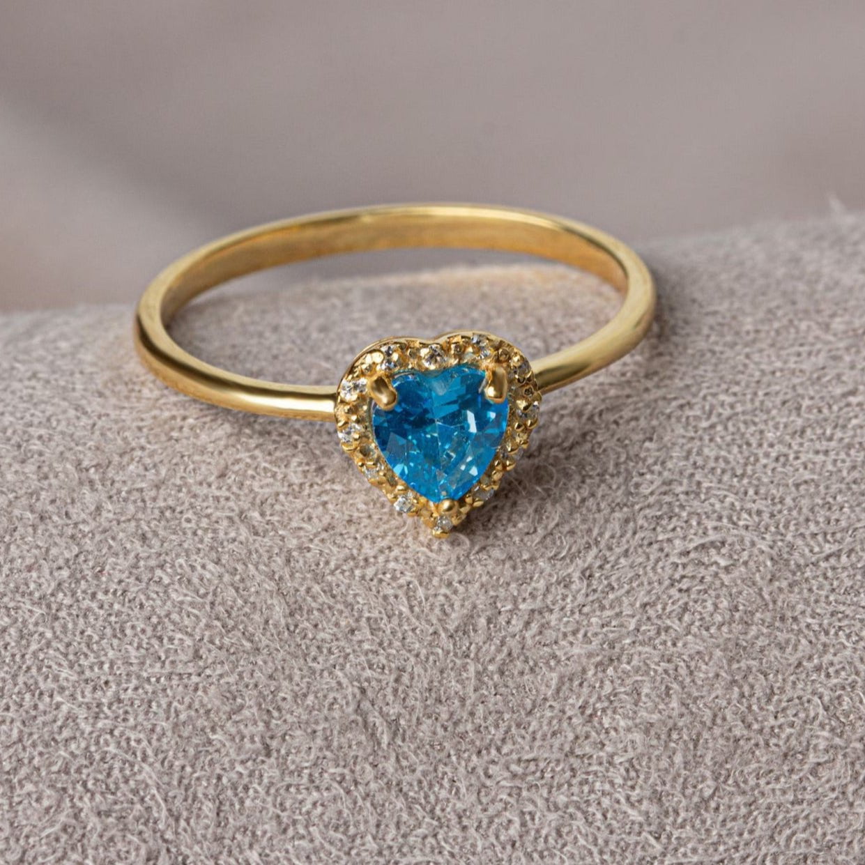 You London Blue Topaz Heart Ring - ARTSY SILVER
