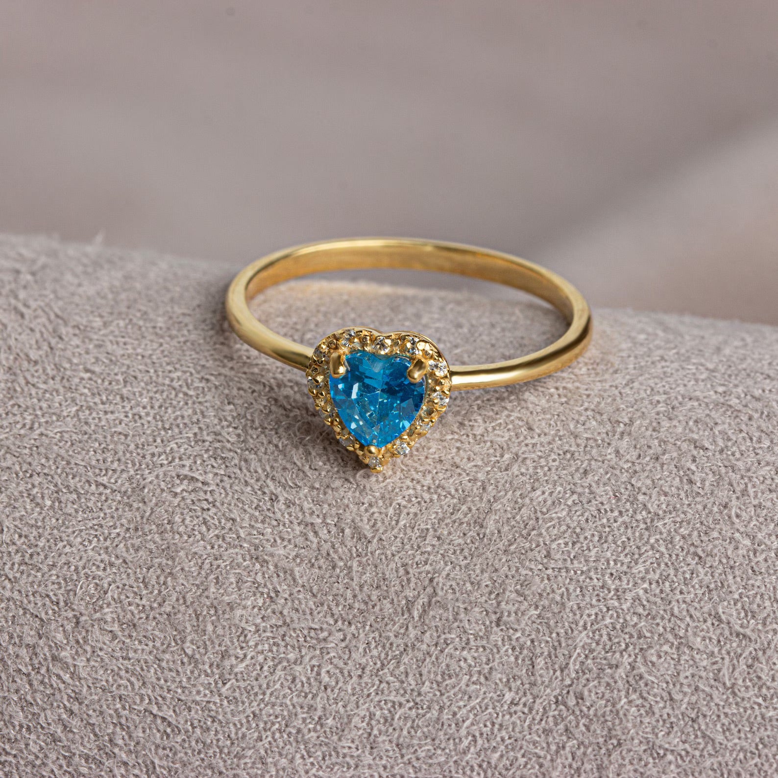 You London Blue Topaz Heart Ring - ARTSY SILVER