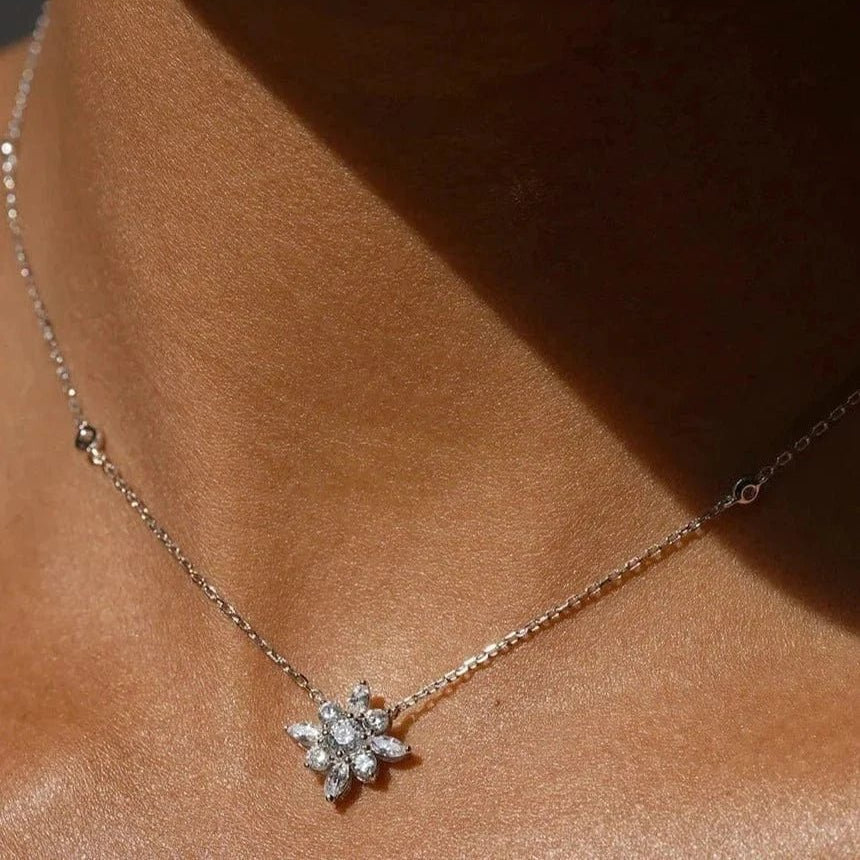 Silver Lilly Flower Necklace - ARTSY SILVER