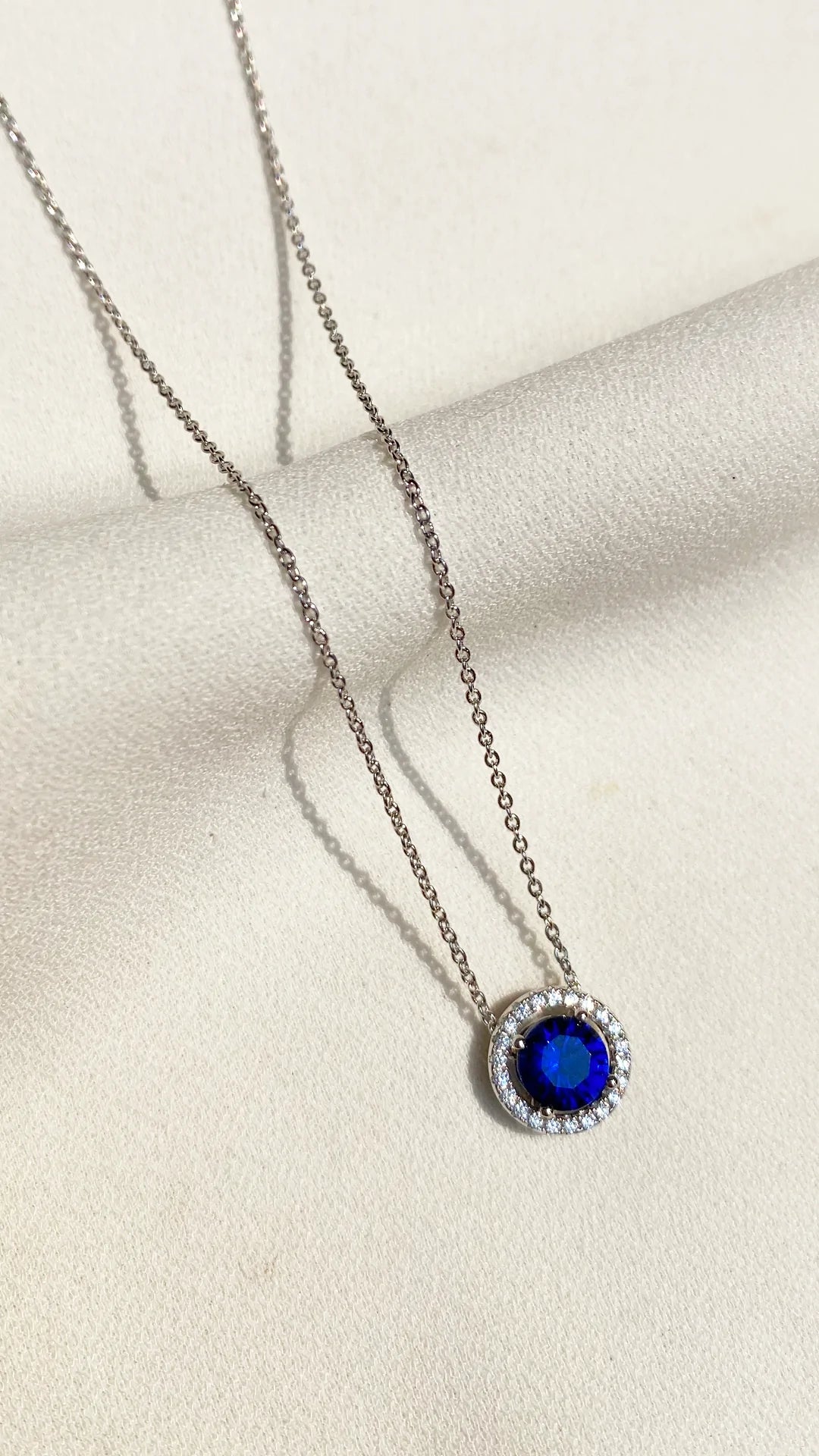 Blue Sapphire Stone Round Necklace