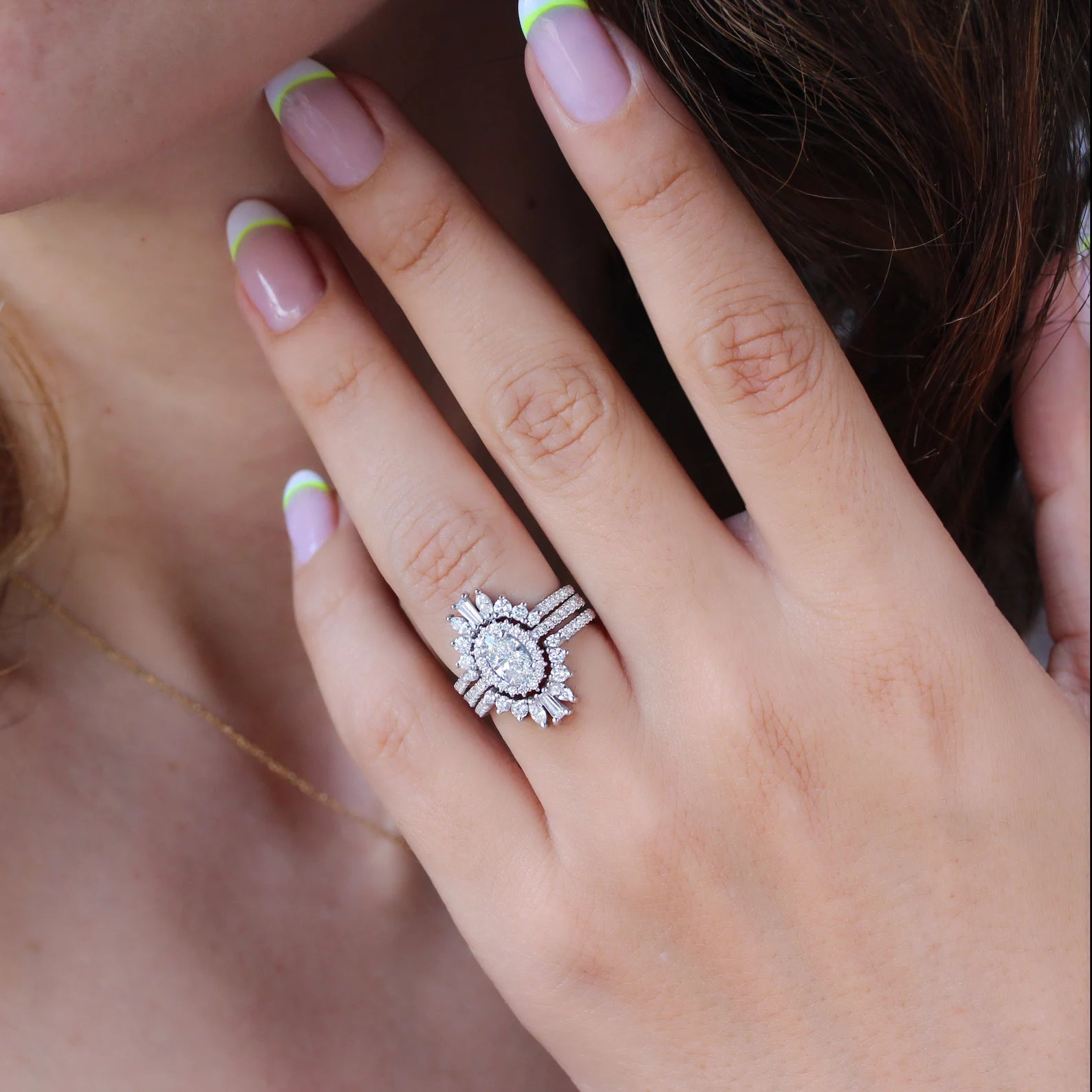 Halo Unique Oval Cut 3 set Ring