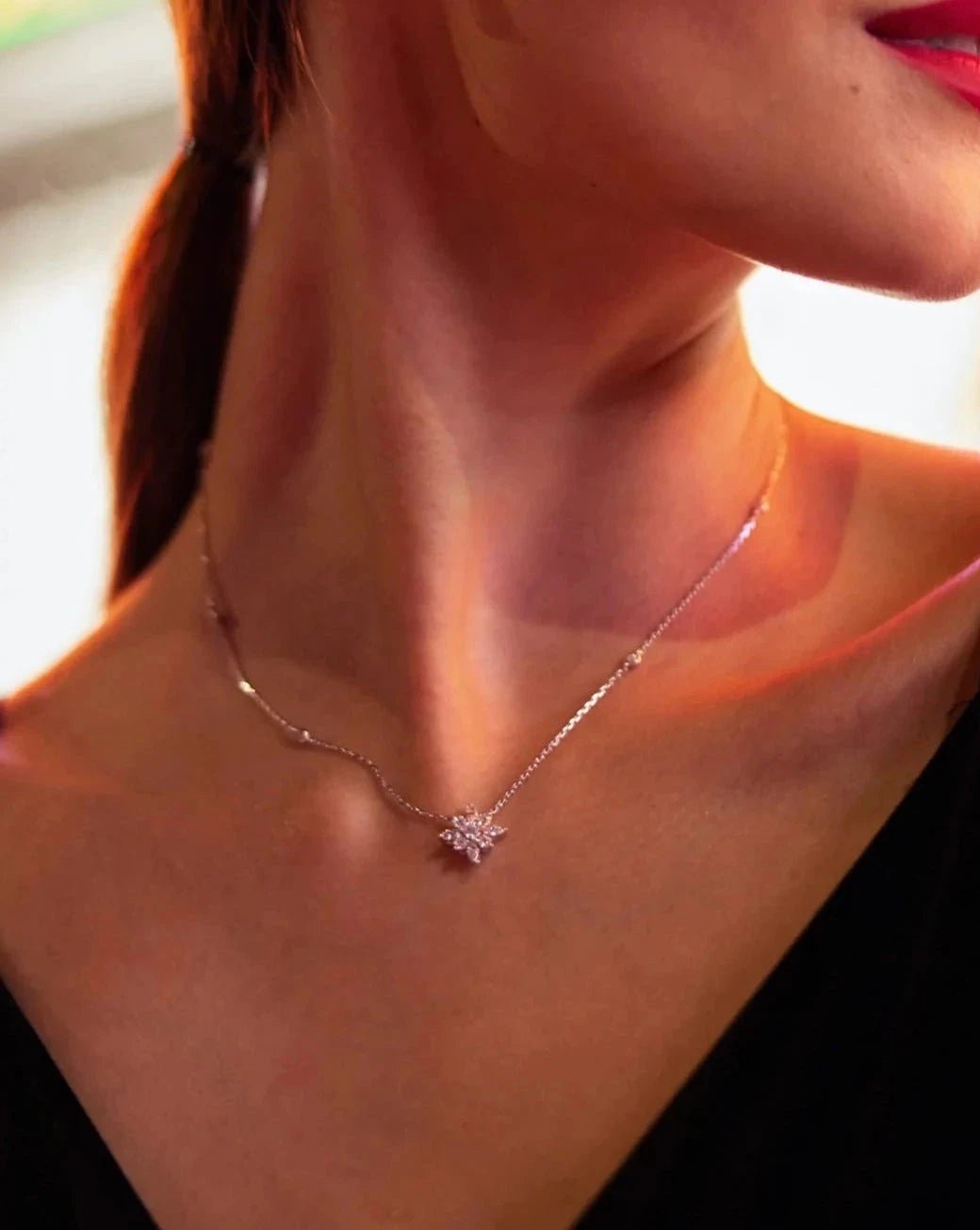 Silver Lilly Flower Necklace - ARTSY SILVER
