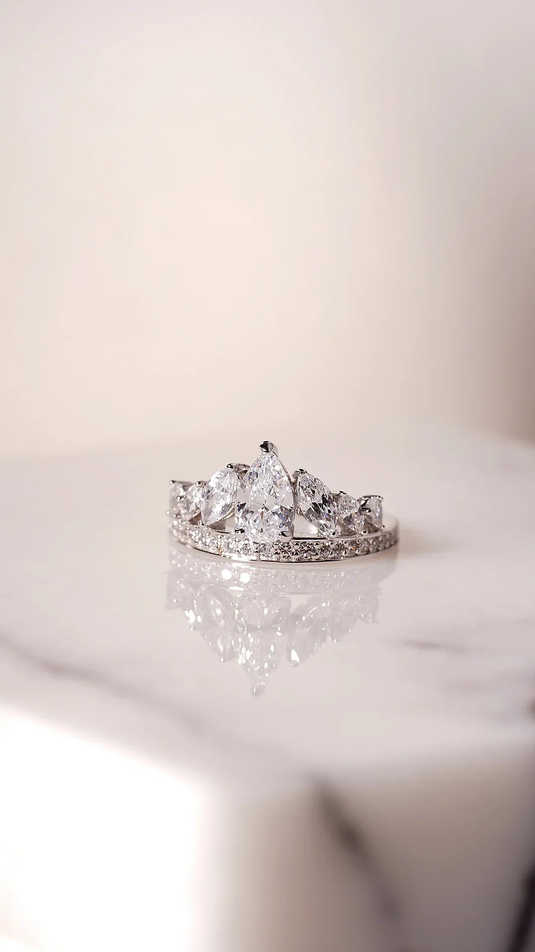 Women Rings - ARTSY SILVER