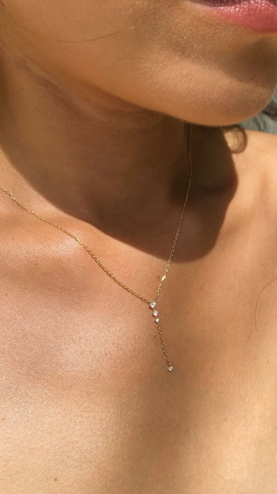4 Round Stones Necklace - ARTSY SILVER