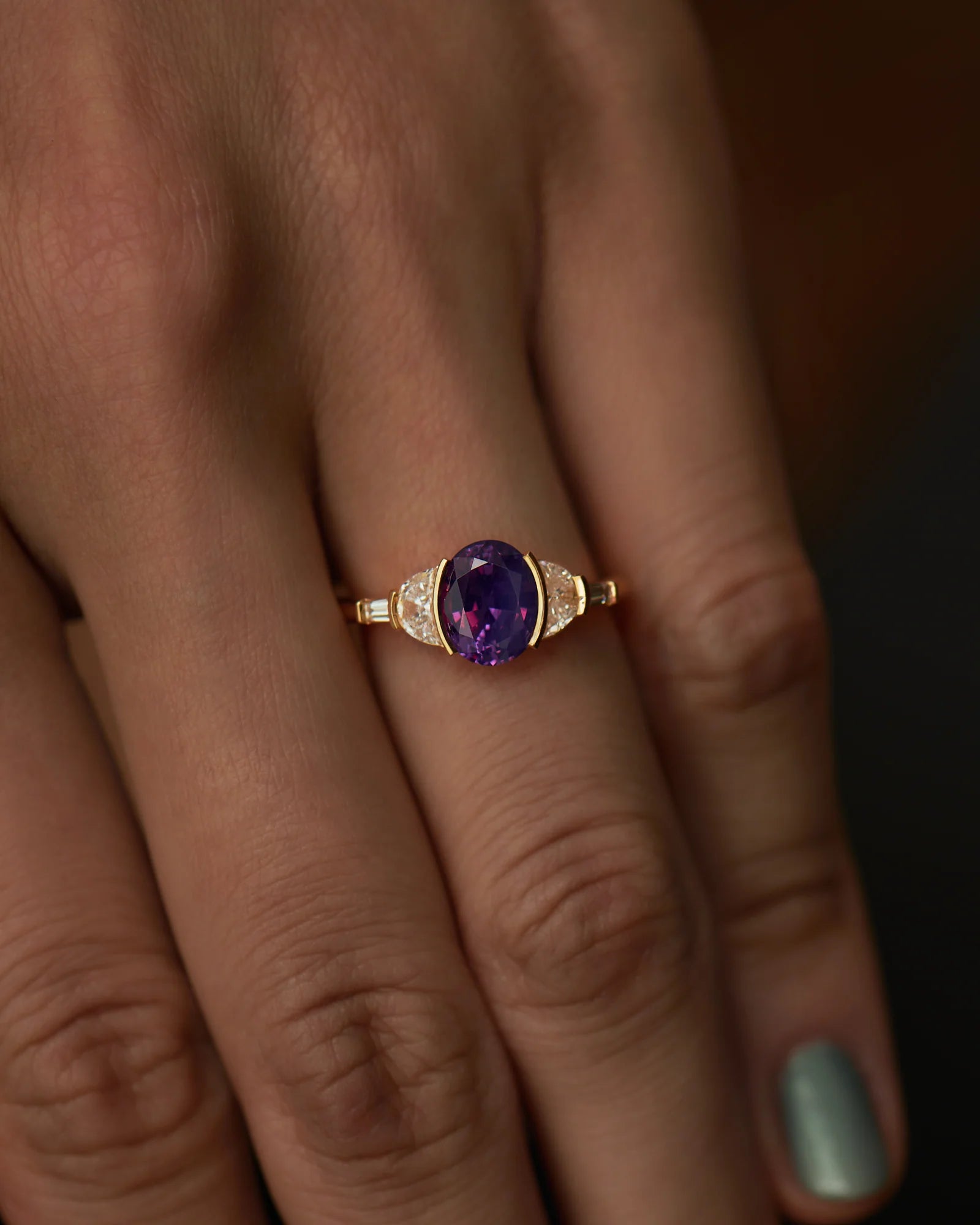 Sedna Amethyst Oval Cut Ring - ARTSY SILVER