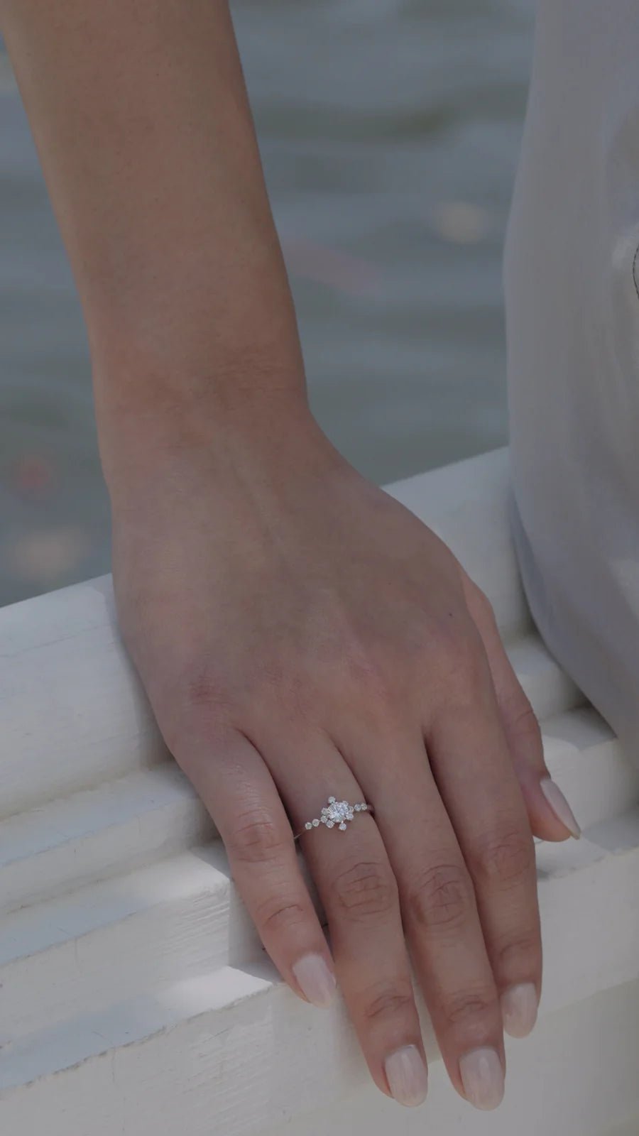 Amour Zircon Stones Silver Ring - ARTSY SILVER