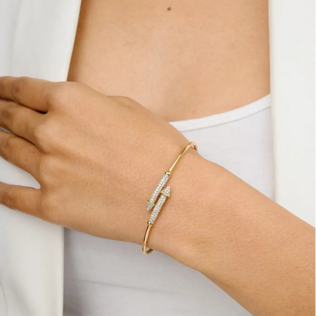 Arrow Spark Twisted Bangle - ARTSY SILVER