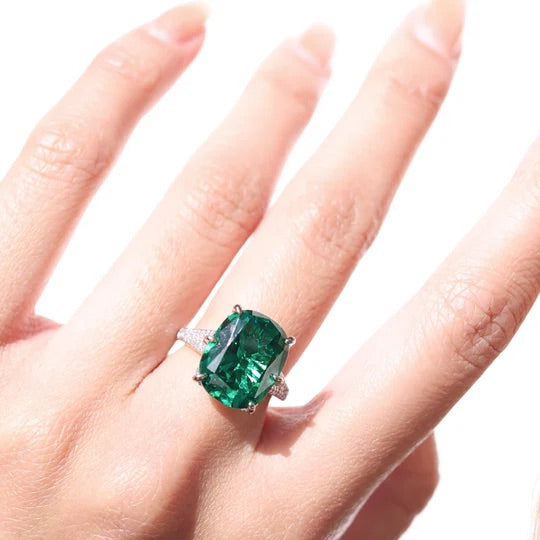 Big -Emerald -Green -Ring
