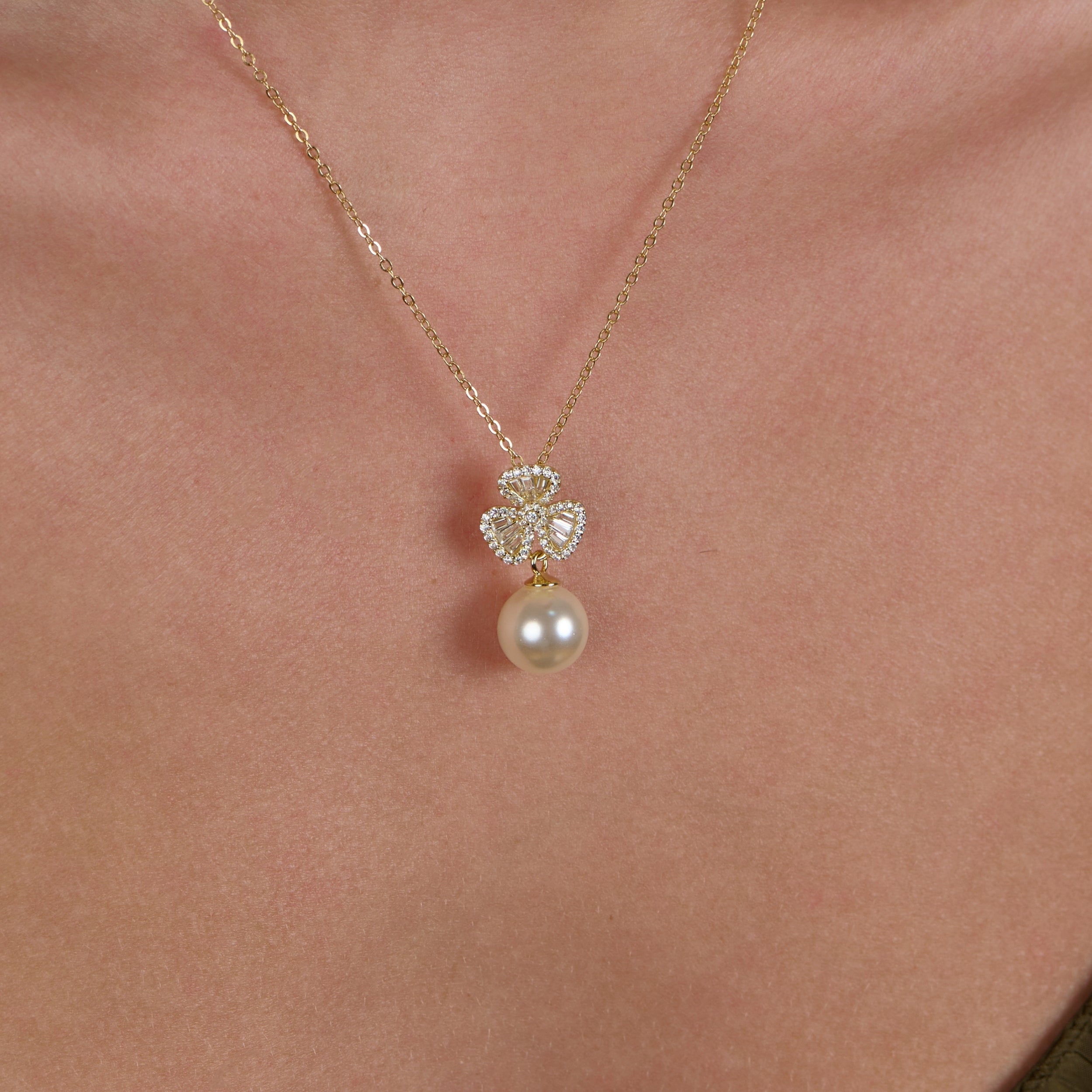 Bloom Pearl Necklace