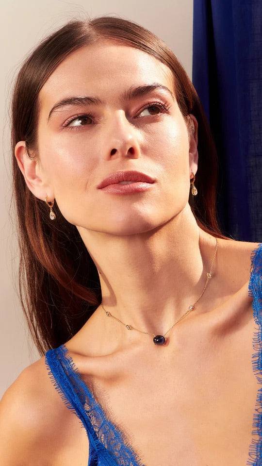 Glossy Cabochon Blue Necklace