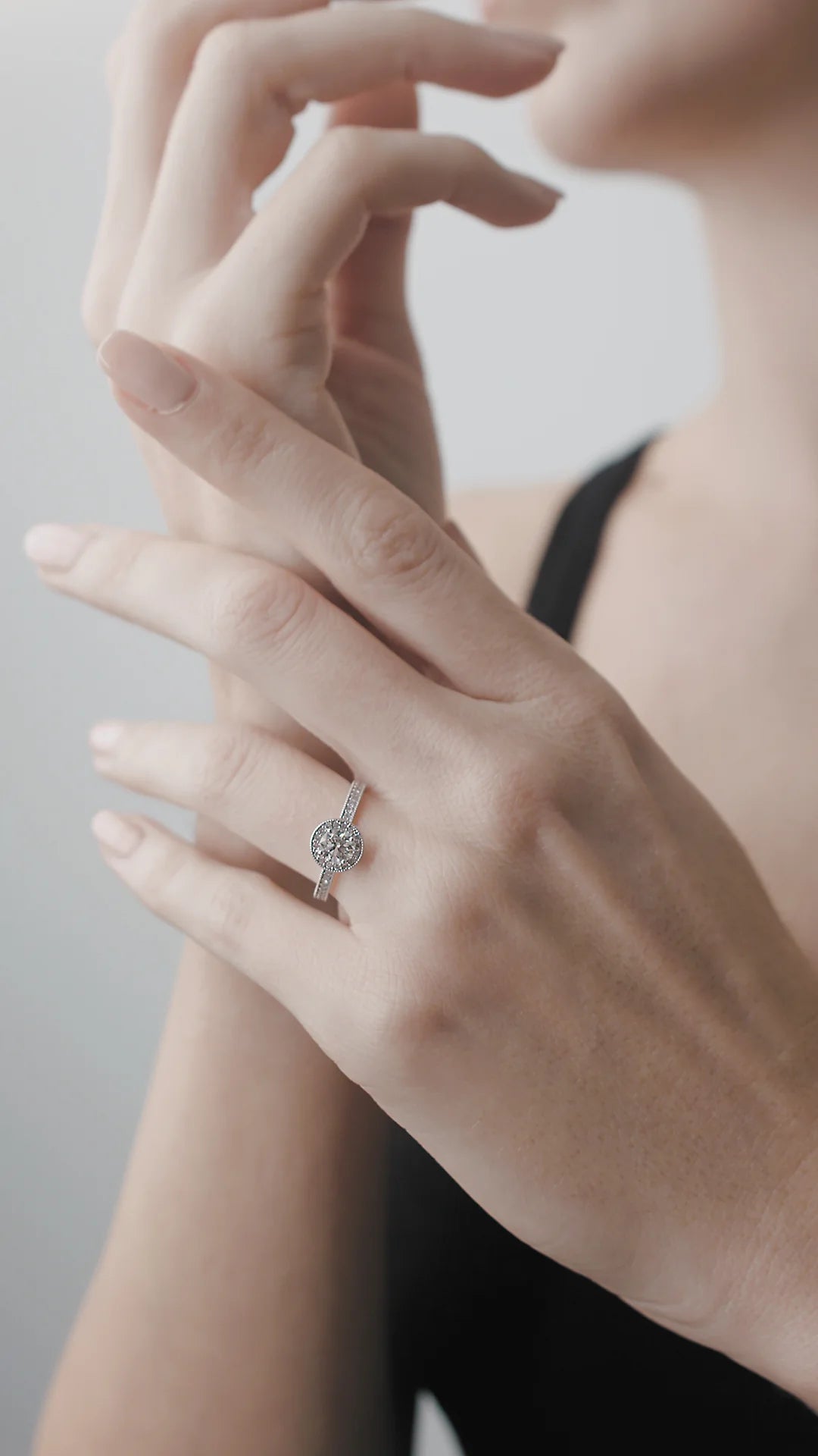 Cher Zircon Promise Ring - ARTSY SILVER