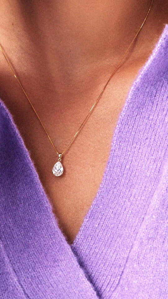 <tc>قلادة الملاك مطلية بالذهب </tc>