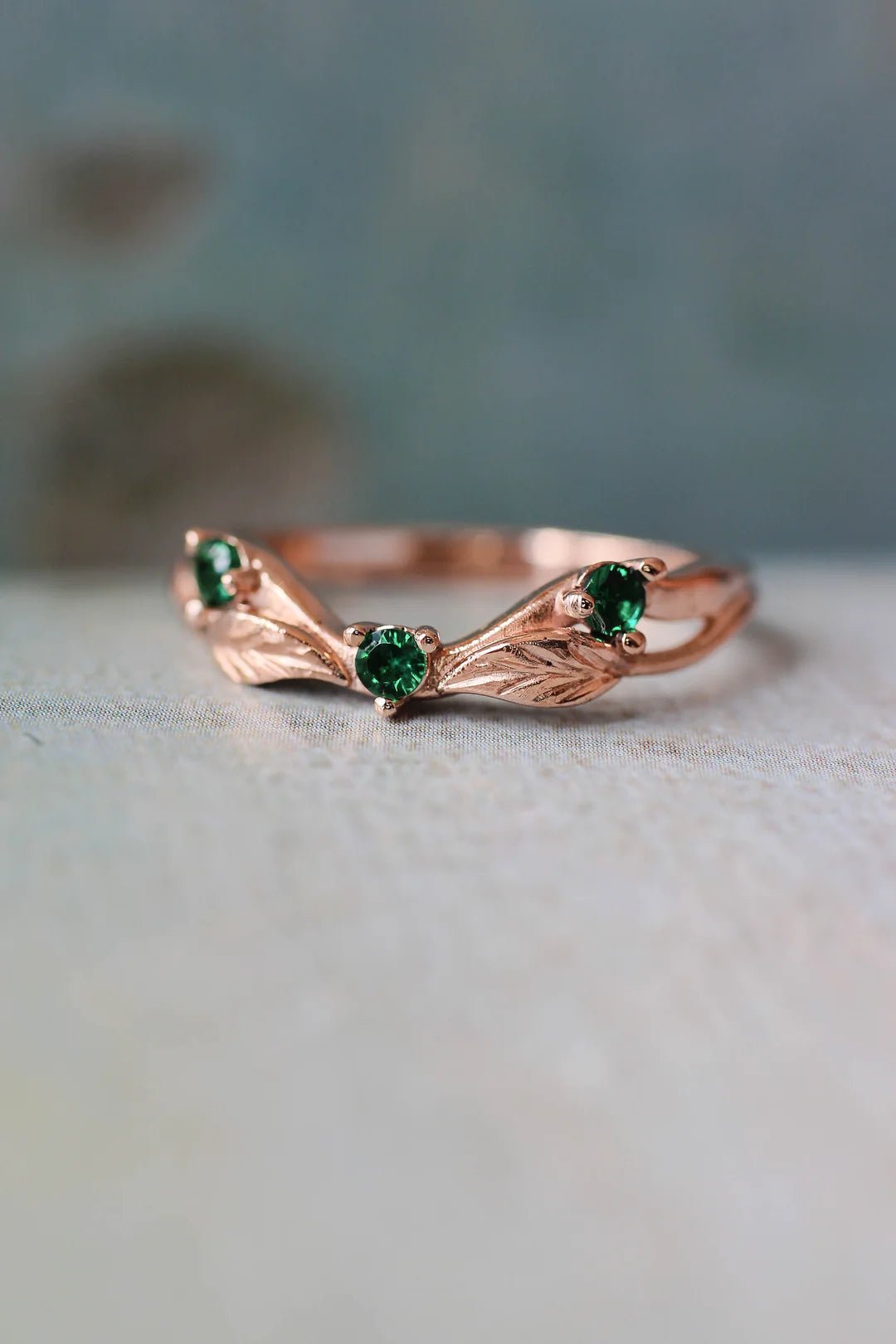 Curved Emerald Stone Band - ARTSY SILVER