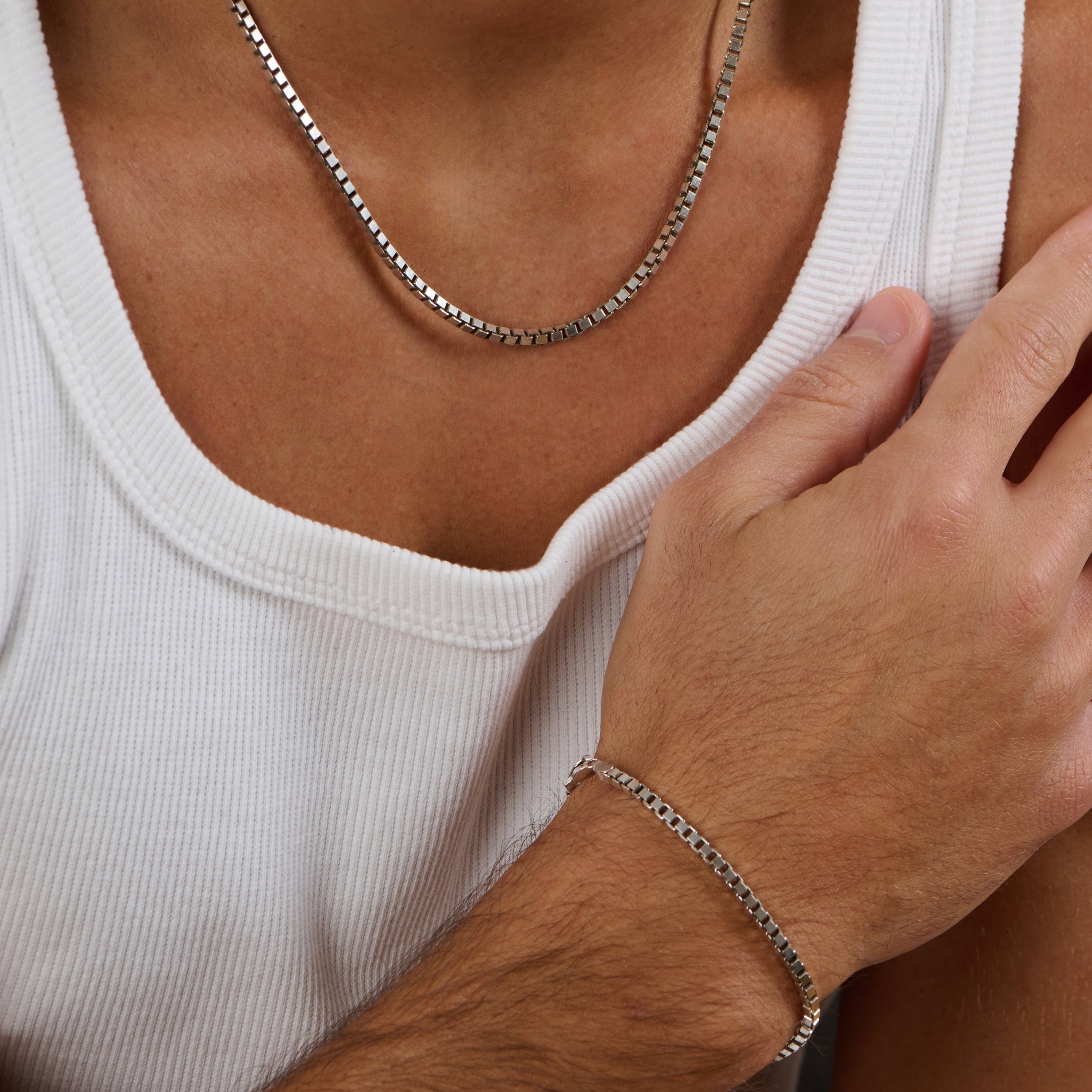 Driven Necklace & Bracelet Set