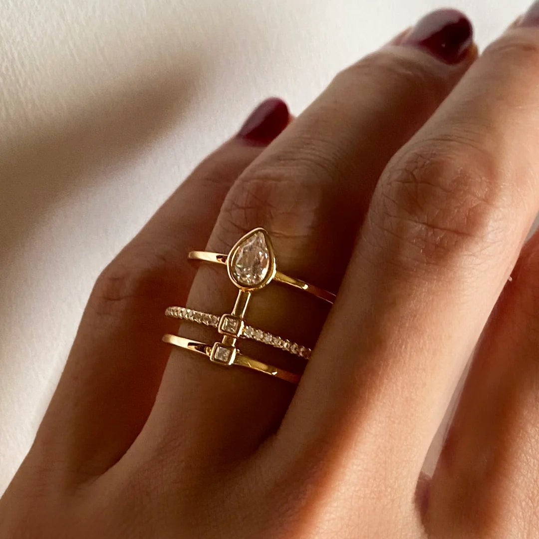 Drop Stone Ring Confident Spark Zircon Ring